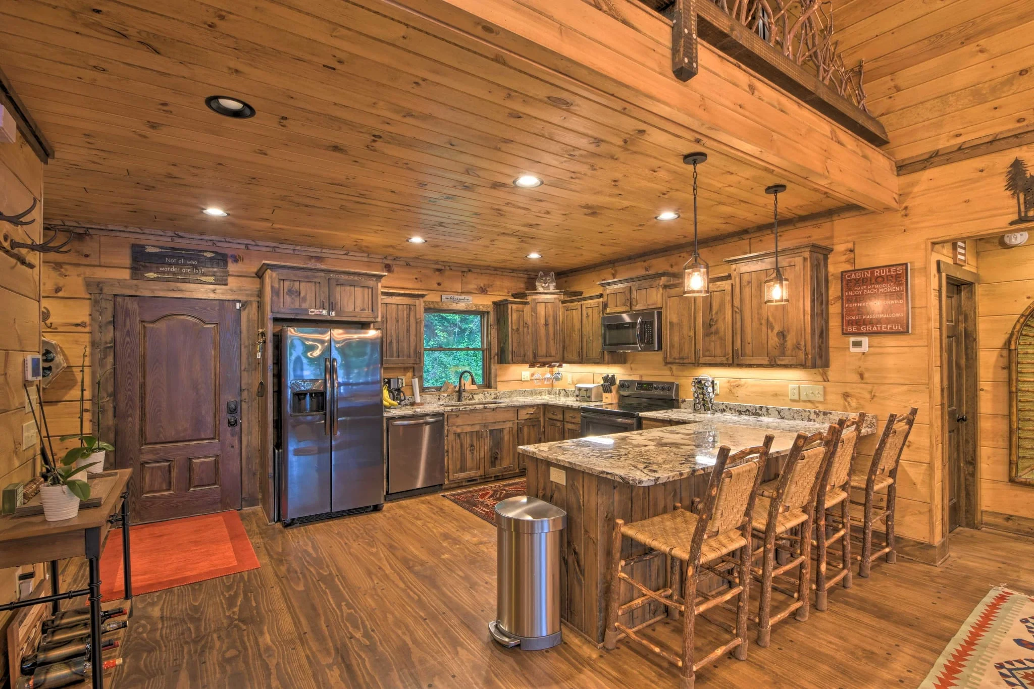 Echo Lodge Kitchen - stayNantahala